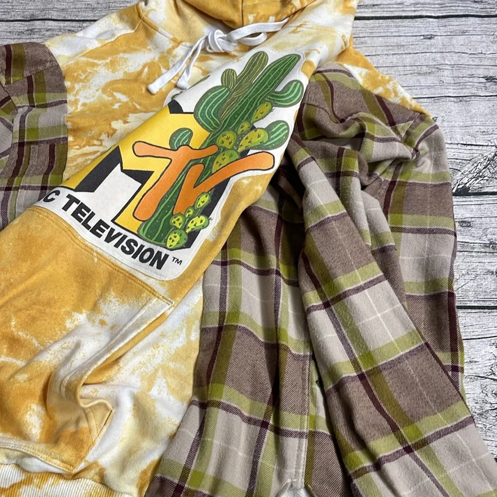 Up cycled flannel hoodie - Picture 4 of 4